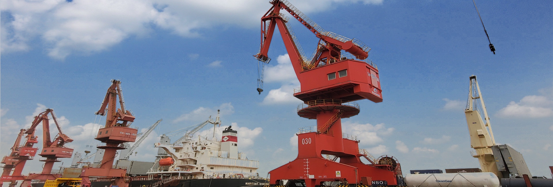 草莓视频污污下载机械